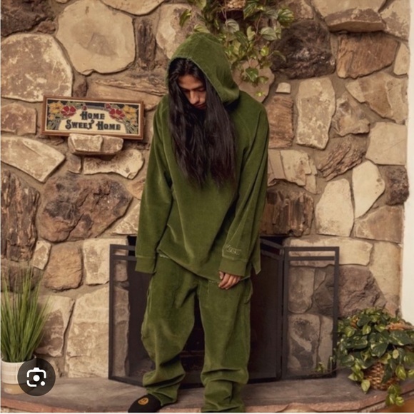 DREW Corduroy Army Green Hoodie - Picture 9 of 9